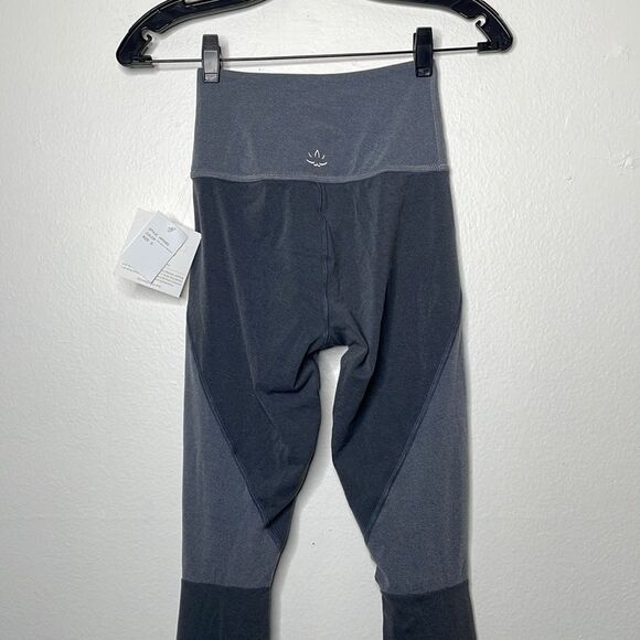 Beyond Yoga Womens Size Small Spacedye High Waist Knee-slit Leggings - Picture 4 of 8